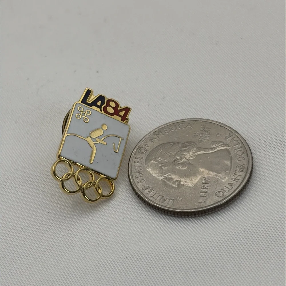 1984 Los Angeles Olympics Modern Pentathlon Equestrian Horse Event Lapel Hat Pin